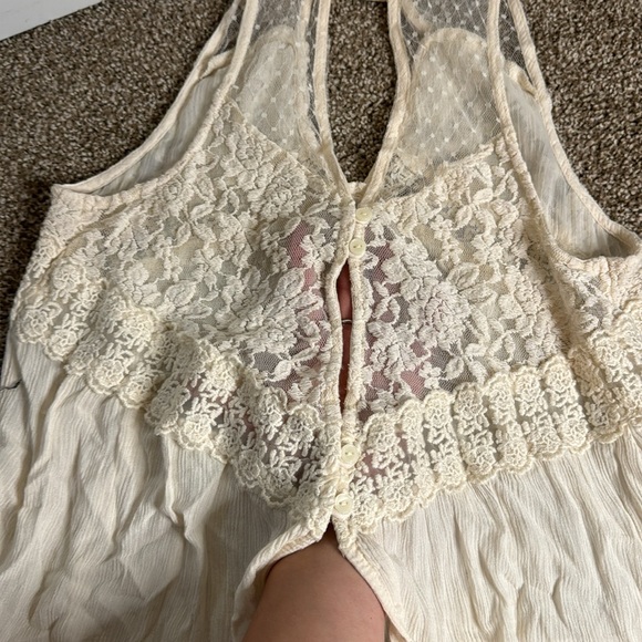 Cream Lace American Eagle tank top - Picture 4 of 4